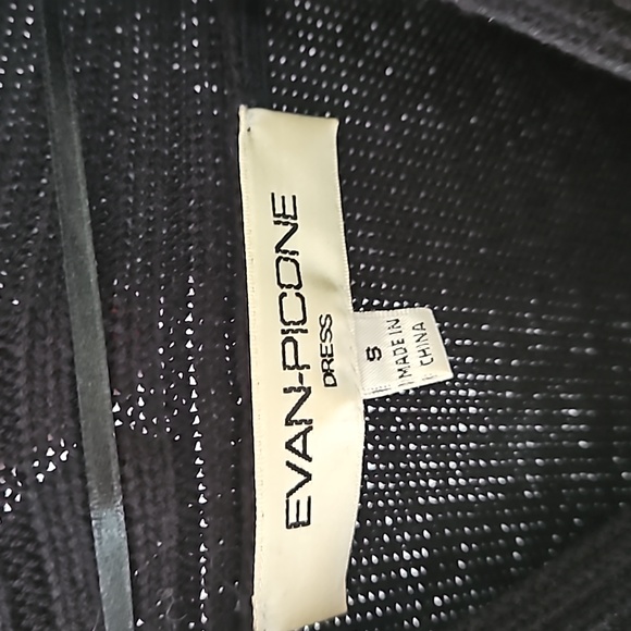 Evan Picone sweater dress. Black. Small - Picture 6 of 6